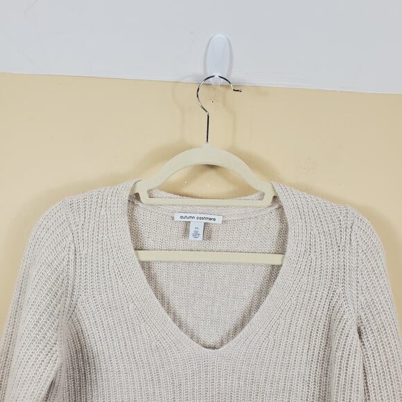 Autumn Cashmere V-Neck Sweater with Step Hem Size XS - Picture 5 of 11